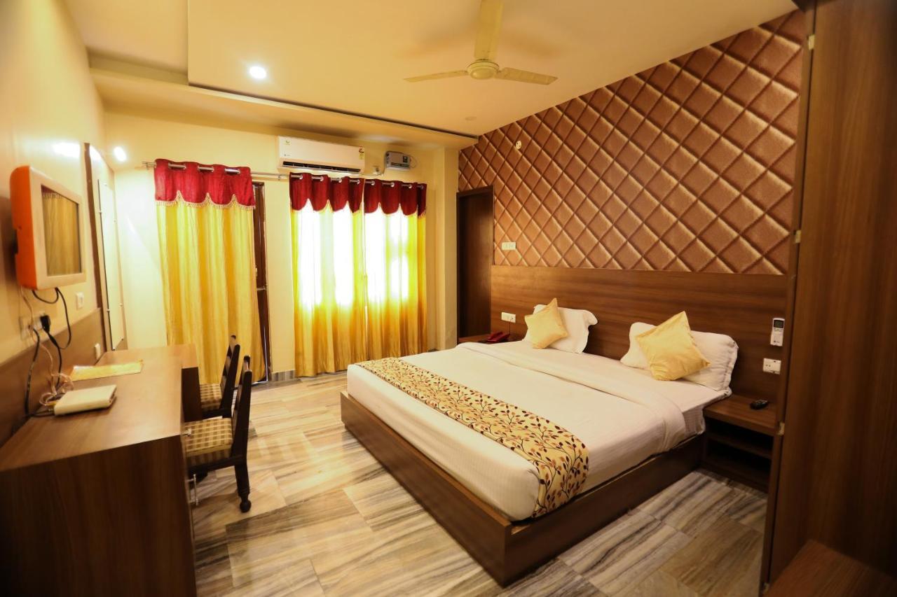 Hotel Vishwanath Bénarès Extérieur photo