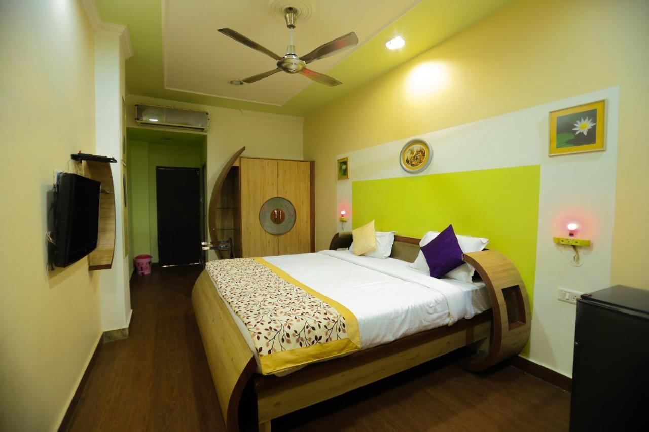 Hotel Vishwanath Bénarès Extérieur photo