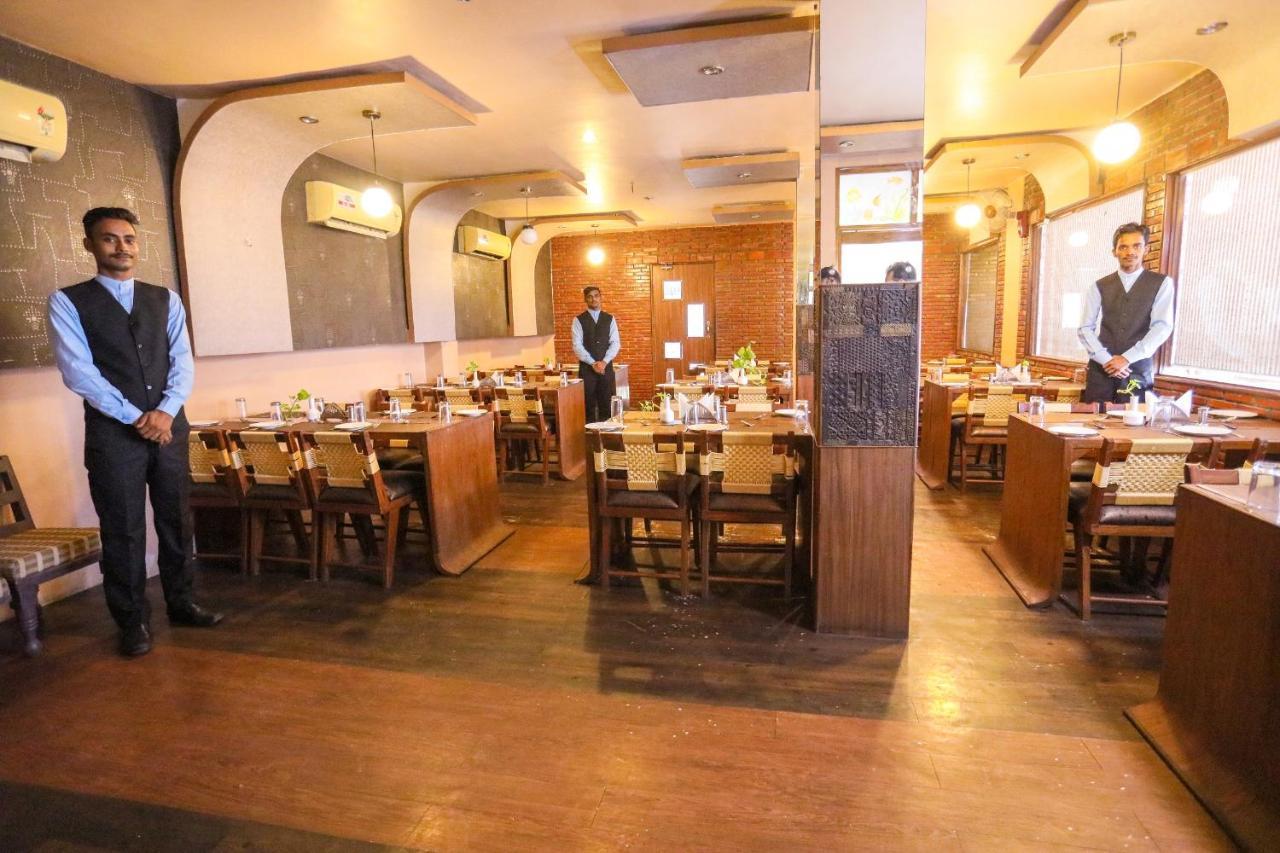 Hotel Vishwanath Bénarès Extérieur photo